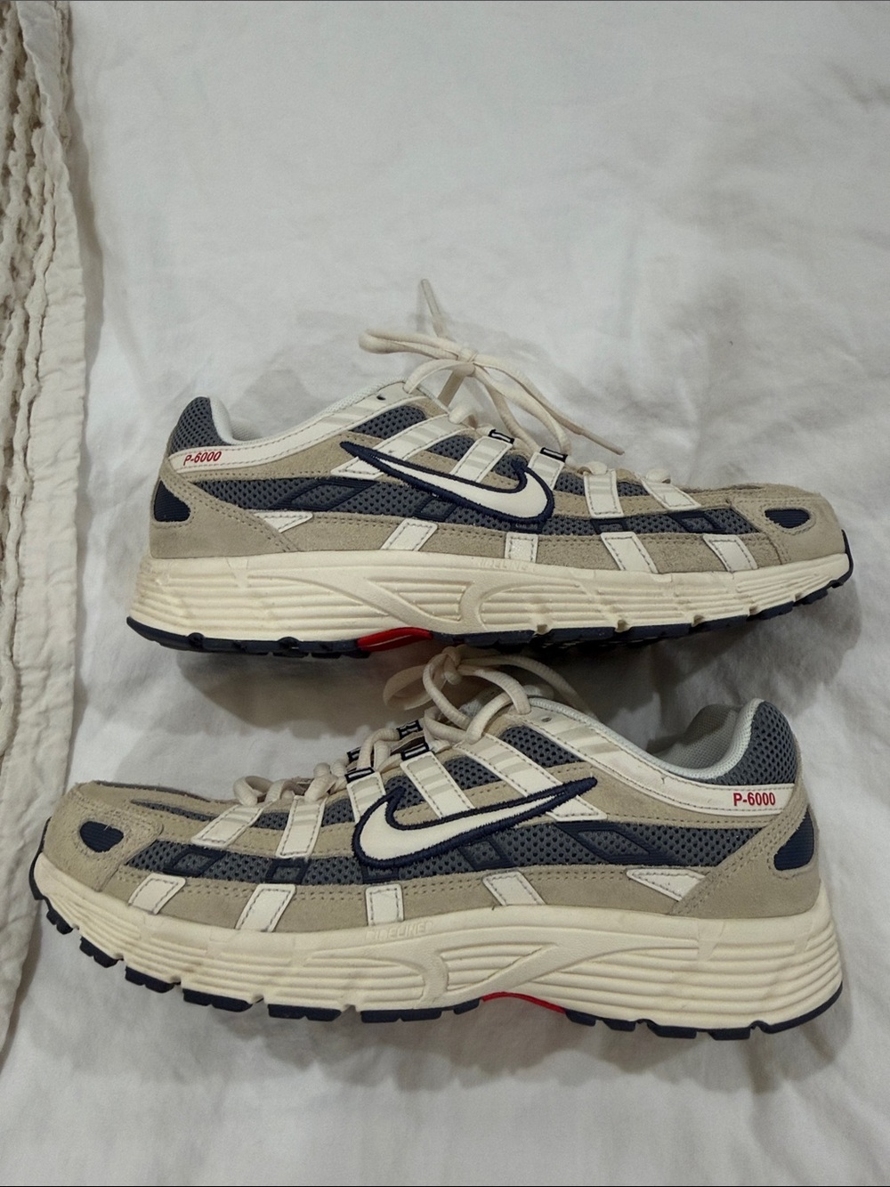 Nike P-6000 Men's Sneakers in Cream, Navy and Red